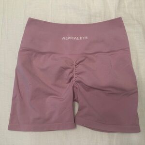 Alphalete Amplify Short - M - Bloom